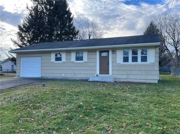 7859 Lancewood Dr, Liverpool, NY 13090