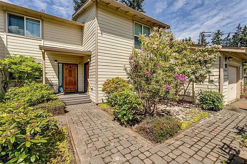8114 44th Ave W #B Photo 1