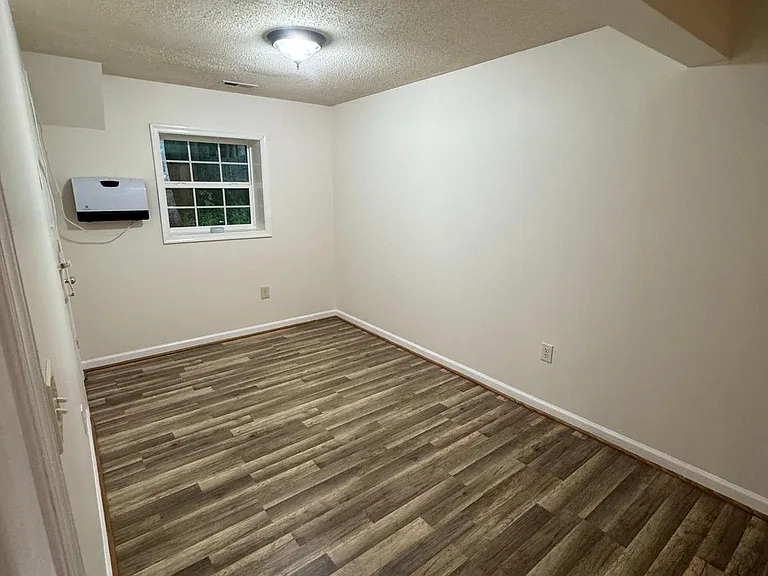 76 Cherry Laurel Dr #BASEMENT — Photo 15