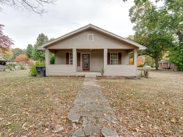 300 W 4th St, Jasper, TN 37347