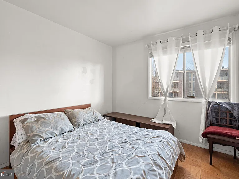 7244 Donnell Pl #D-2 — Photo 15