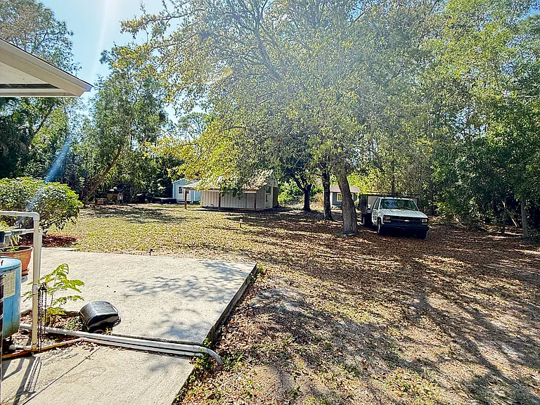 25356 Pinson Dr — Photo 14