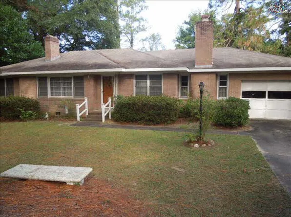 804 Cureton St, Camden, SC 29020