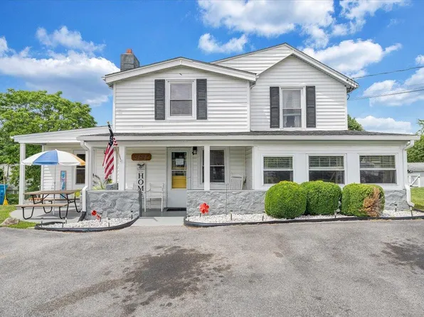 5123 Morwanda St NW, Roanoke, VA 24017
