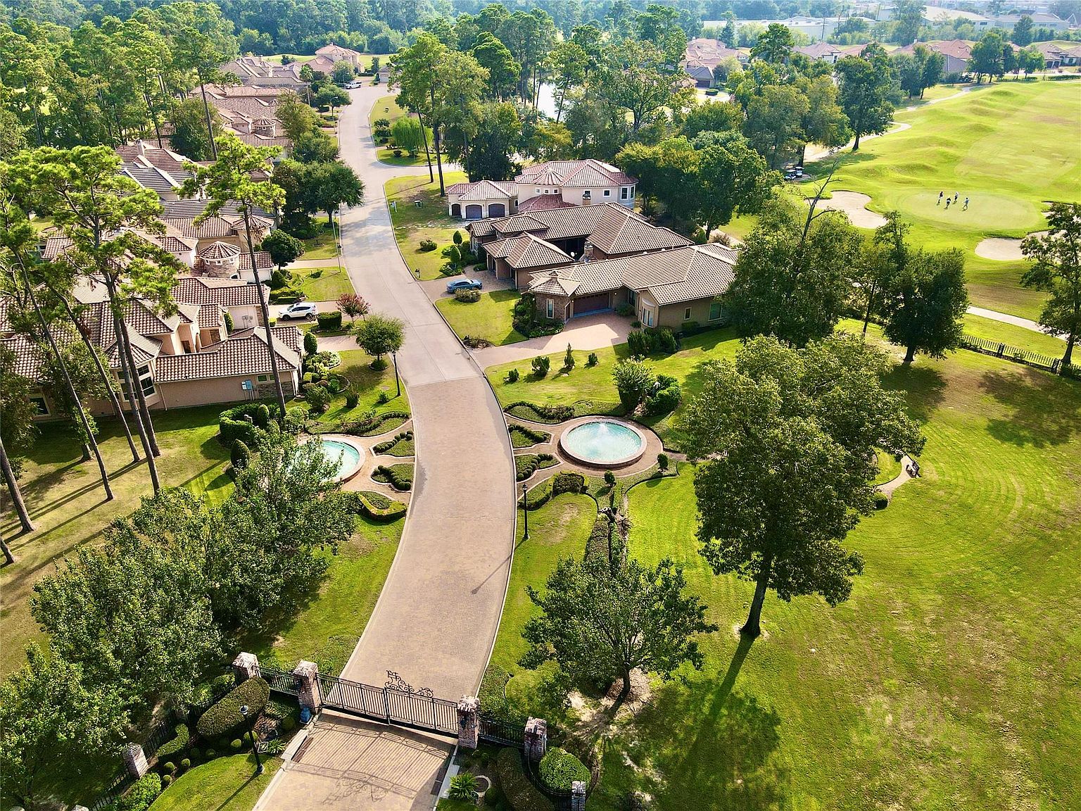 16019 Bridges Fairway Ln