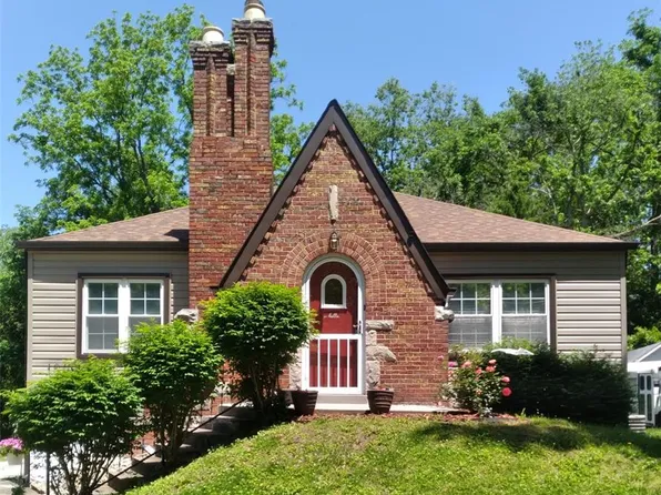 106 Concord Dr, Belleville, IL 62223