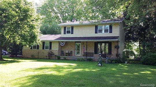 1st image of 1079 Apple Blossom Dr