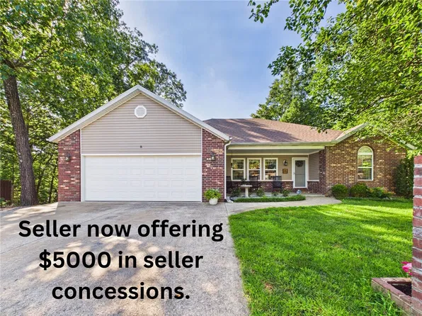 8 Benwick Ln, Bella Vista, AR 72714
