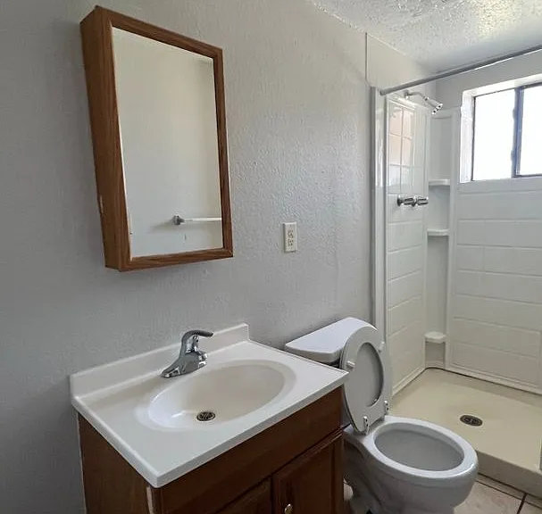 1355 Roosevelt St — Photo 12