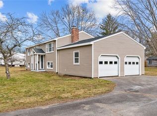 38 Peaceful Ln, North Kingstown, RI 02852
