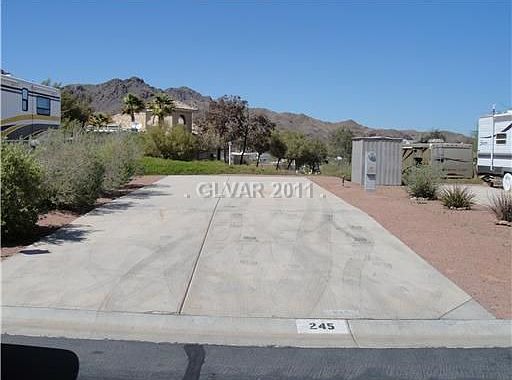 2nd image of 811 Robin Way