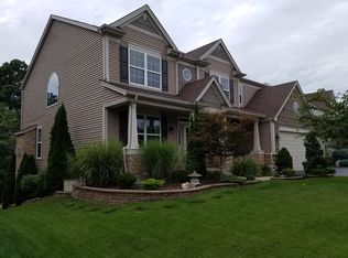 1320 Slater St, Sugar Grove, IL 60554