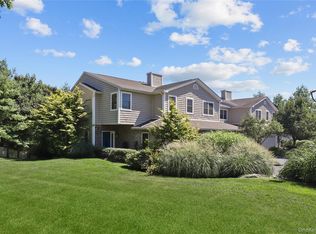 14 Preserve Ct, White Plains, NY 10607