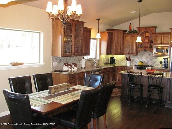 5th image of 106 Woodridge Ct