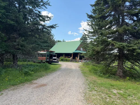8064 Holly Ln, Alvin, WI 54542