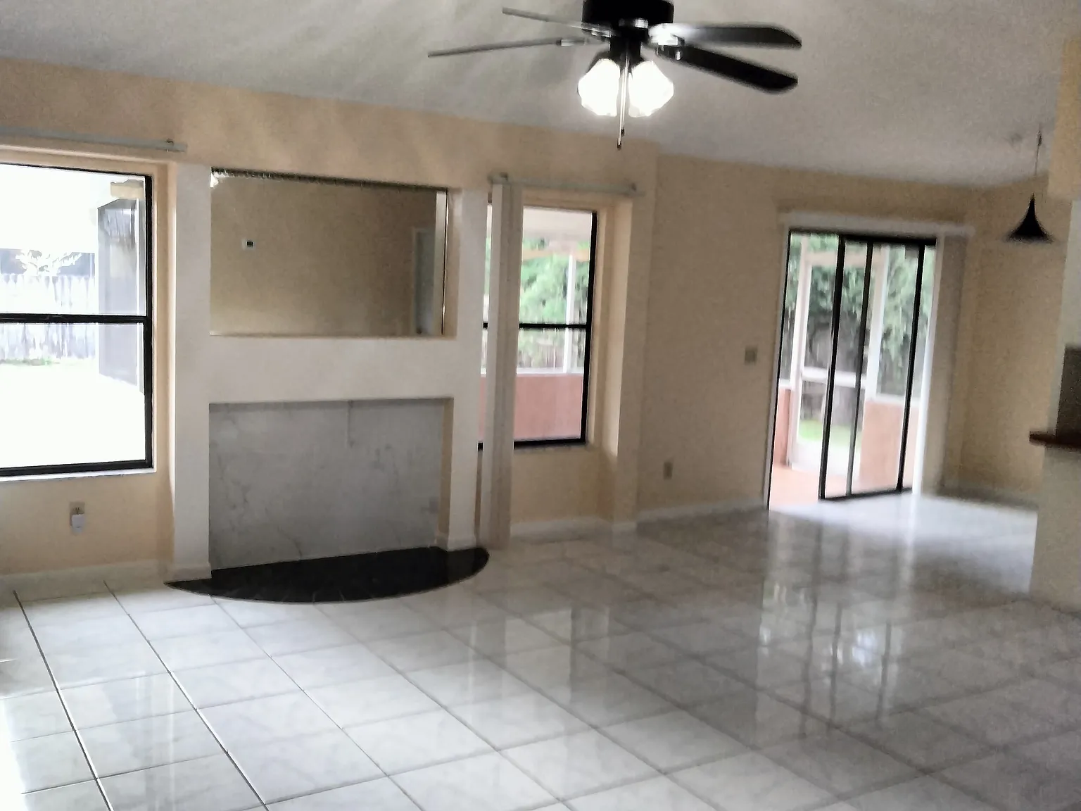 3 bed, 1180 sqft, $1,800 — Photo 3