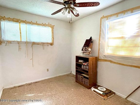 4th image of 403 NW 24th Ave