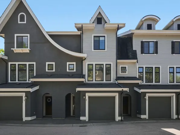 3303 Rosemary Heights Cres #2, Surrey, BC V3Z 0K7