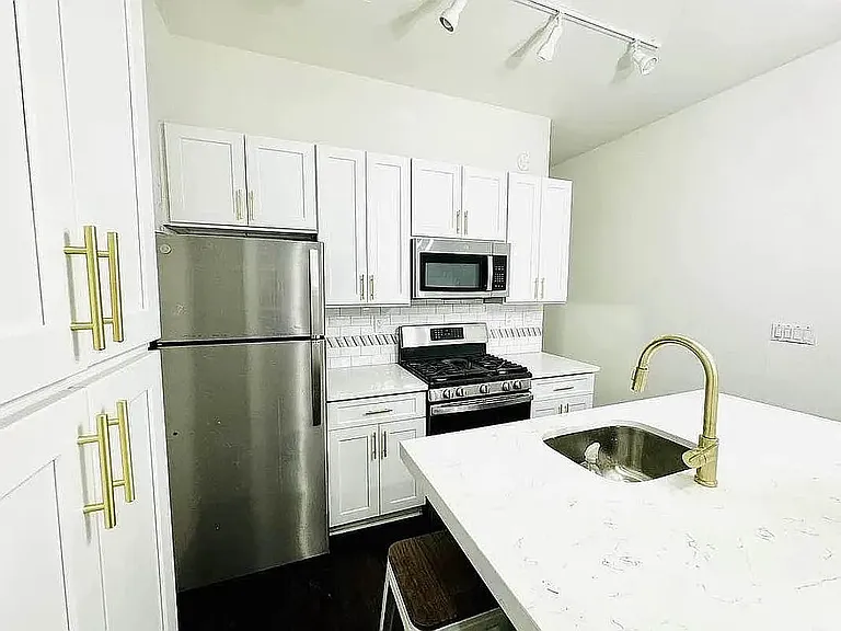 13 Saint Marks Pl #4F — Photo 8
