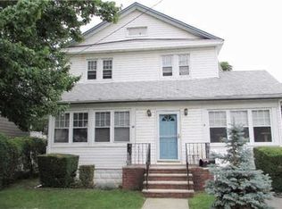 171 Walnut St, Lynbrook, NY 11563