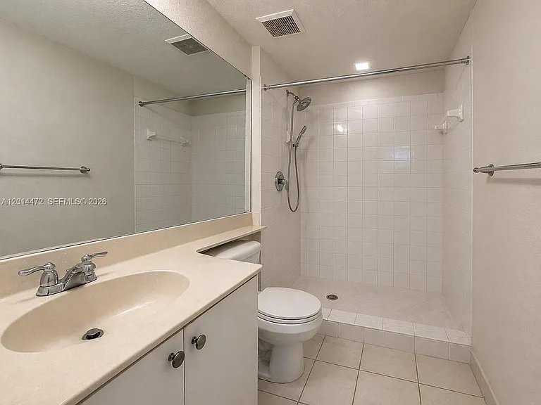 15410 SW 284th St #8102 — Photo 8