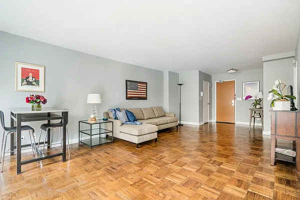 Sold by Compass | media 4