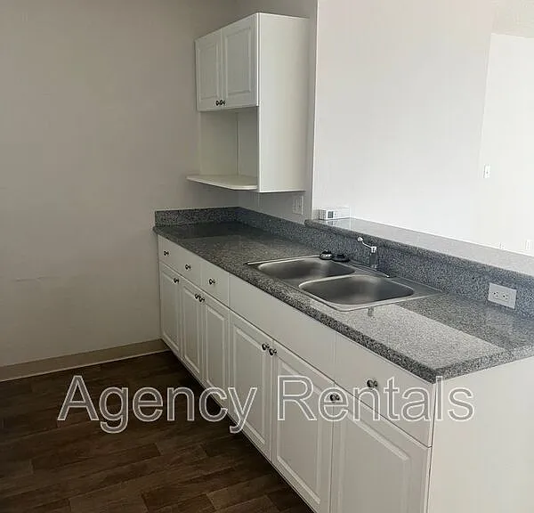 801 South St #3302 — Photo 8