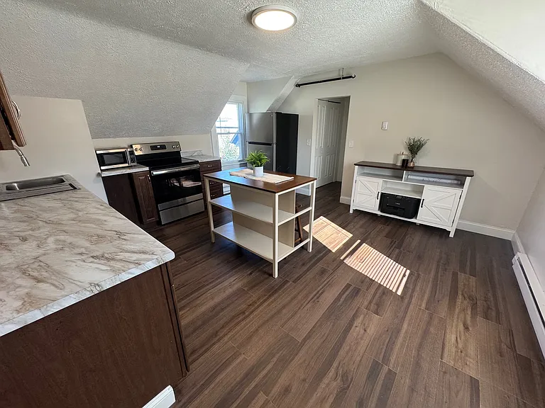 74 Graham St #3 — Photo 5