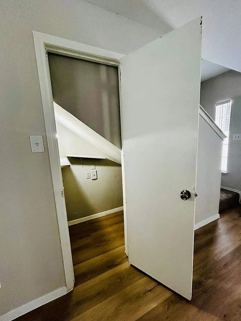 Spacious two-story, two-bedroom condo in the Greenbelt — Photo 4