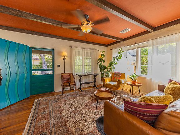 5th image of 307A E Aliso St #A