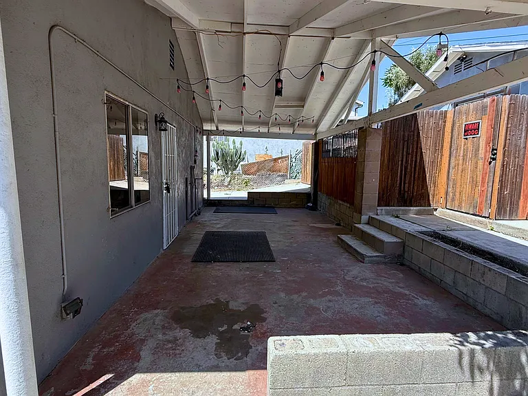 1542 Ricardo St #A — Photo 35
