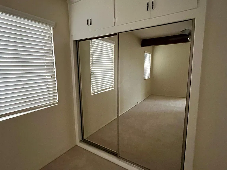 1133 W Crestwood Ave — Photo 12