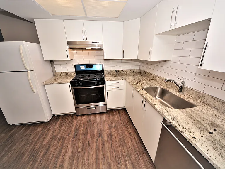 9422 S 78th Ct #2 — Photo 1