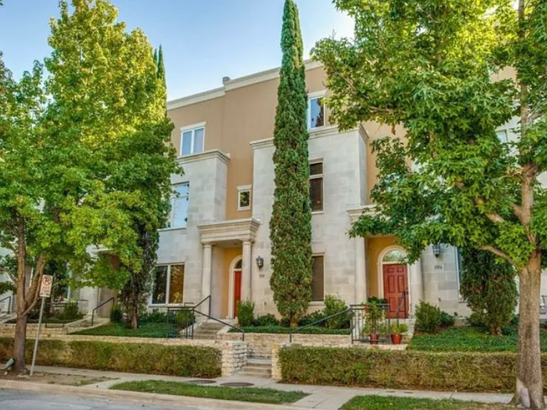 3906 Travis St — Photo 13