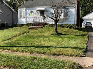 23 Saint George Pl, Keyport, NJ 07735