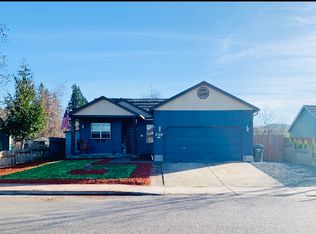 820 Osprey Loop, Creswell, OR 97426