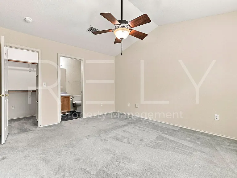 103 Prairie Springs Loop — Photo 16