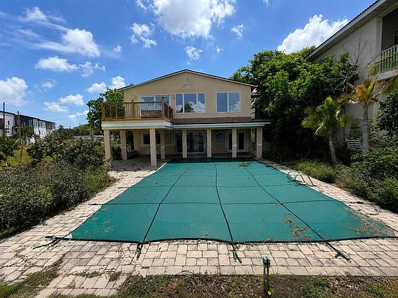 3rd image of 6111 BAYOU GRANDE BOULEVARD NE