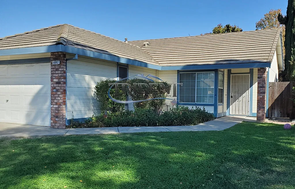 3 bed, 1367 sqft, $2,750 — Photo 1