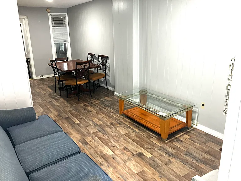 437 Linden St — Photo 12