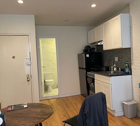 3rd image of 76 E 1st St APT 2D