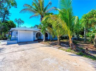 5206 McCarty St, Naples, FL 34113