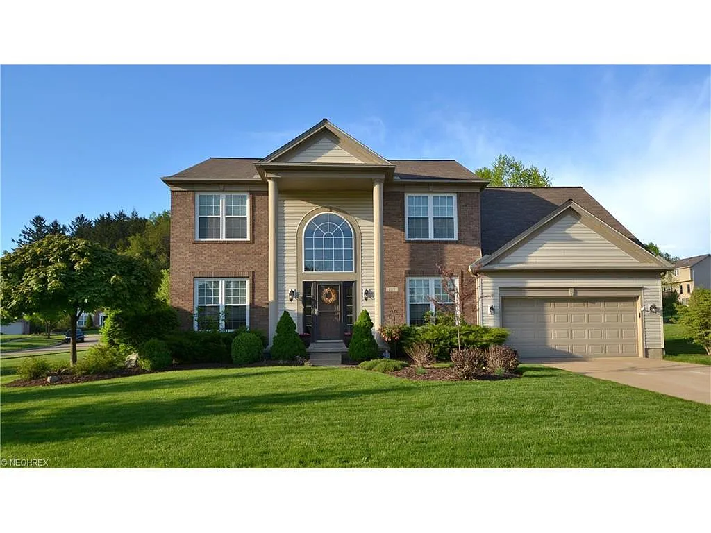 227 Seiberling Dr photo 1