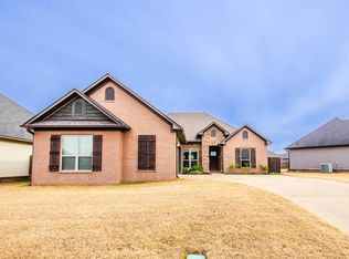 2060 Bellingrath Gdns, Conway, AR 72034