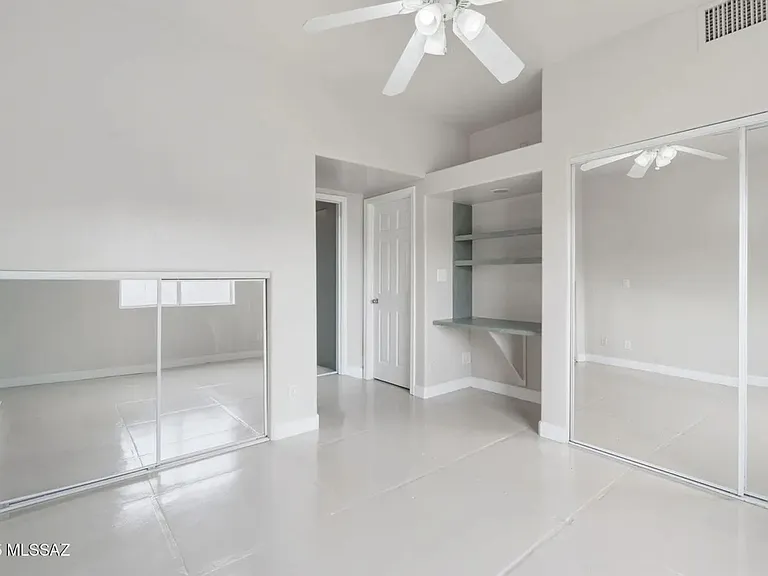 2862 N Tyndall Ave #2 — Photo 14