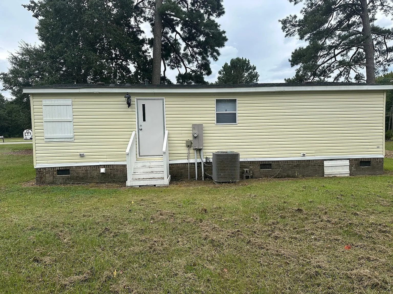 3 bed, 960 sqft, $1,500 — Photo 2