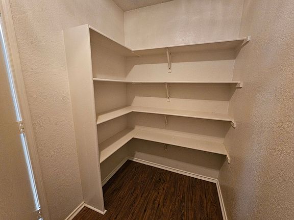 5th image of 2509 Avalon Creek Way