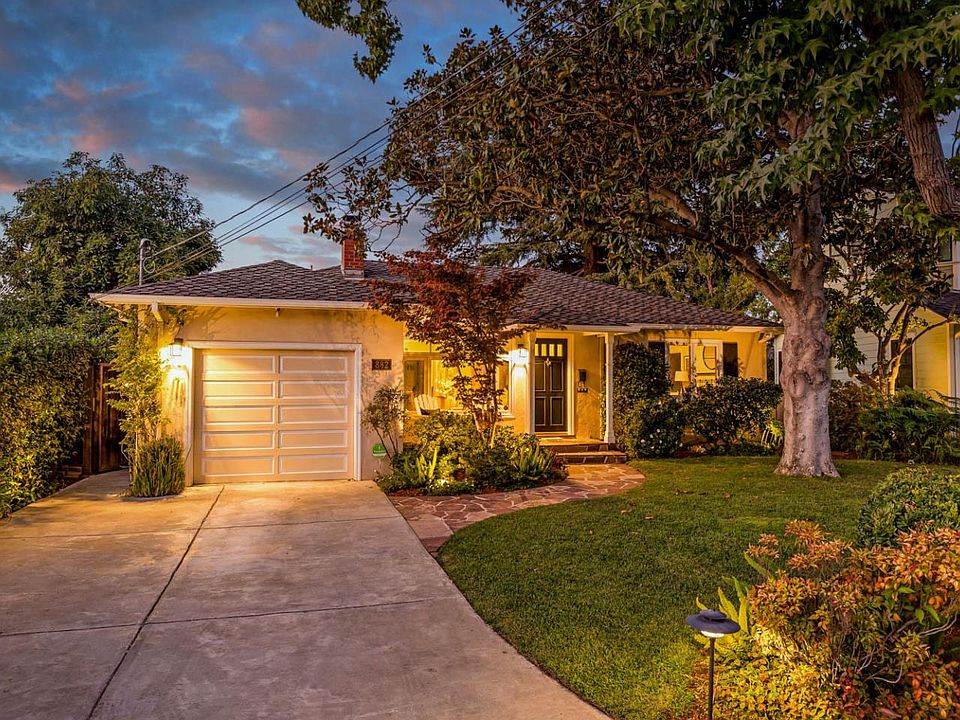 1st image of 882 Harpster Dr