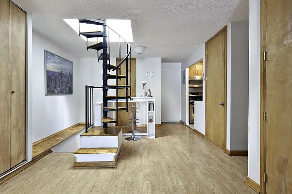 Sold by Compass | media 2