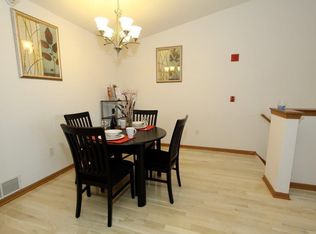 5522 Washington Rd APT 201, Kenosha, WI 53144